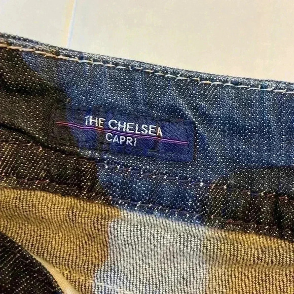 Vigoss Jr/Women's Chelsea Capri 3/4 Medium Wash Distressed Embroidered Western - Picture 9 of 10